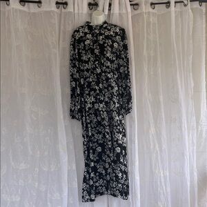 Black Floral Long Sleeve Maxi Dress